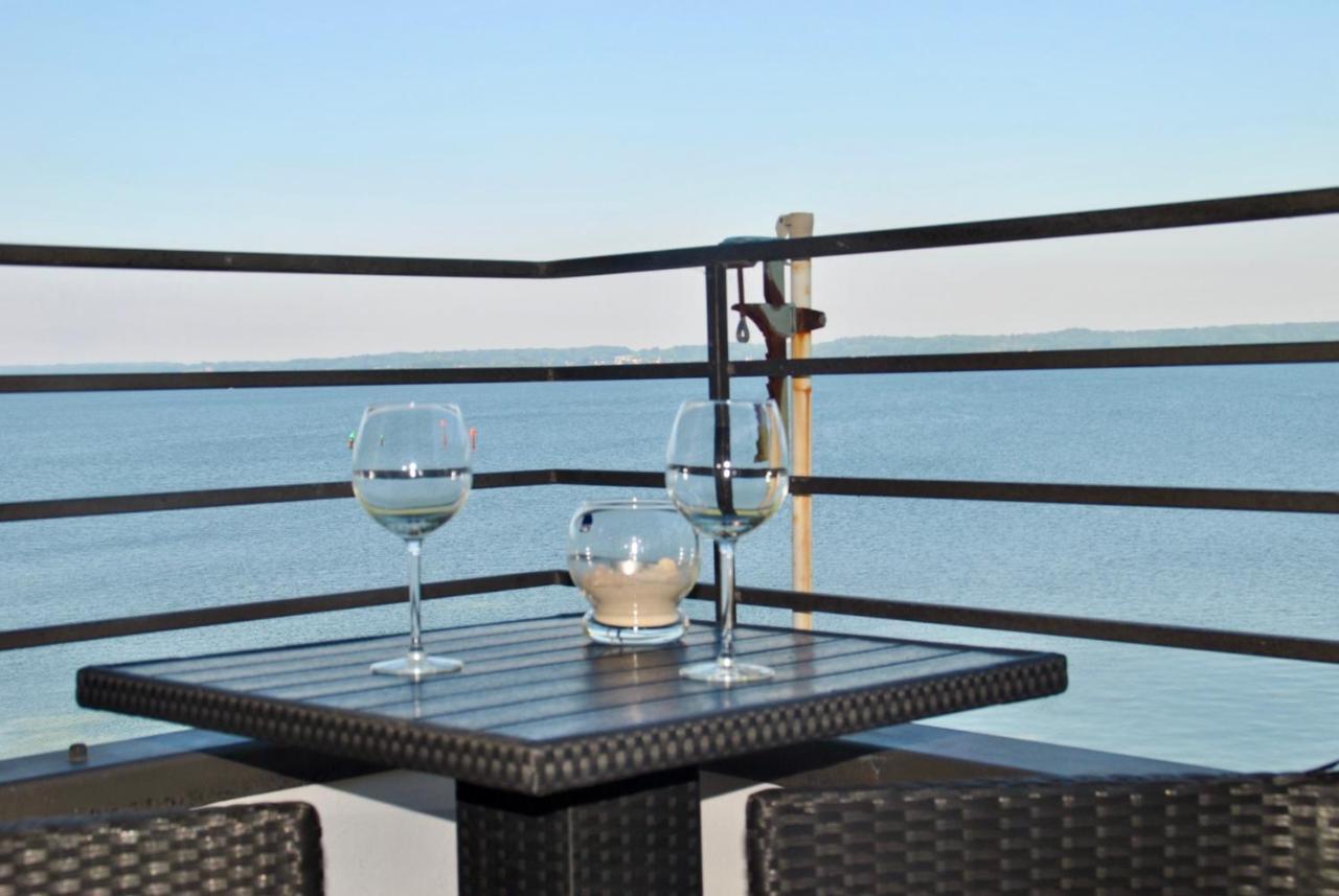 Mare Apartment กลึคส์บวร์ก ภายนอก รูปภาพ